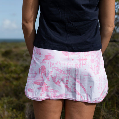 Gmaxx Skorts Julia skort is a beautiful soft pink and white print. Very Feminine. Undershorts with two pockets. Ideal for Golf, Pickleball, Tennis, Skort with pockets, suit tennis dress, tennis skirt pickleball, golf skort, Golf skirt